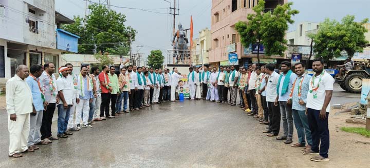 రైతాంగానికి అండగా నాడు వైఎస్… నేడు రేవంత్ రెడ్డి…!