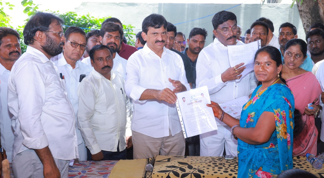 ఇందిరమ్మ ఇండ్లు నిరంతర ప్రక్రియగా ఇందిరమ్మ ఇందిరమ్మ ఇండ్లు నిరంతర ప్రక్రియగా ఇందిరమ్మ