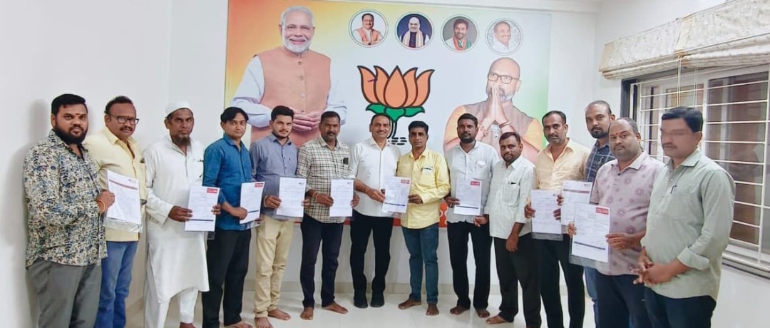 జర్నలిస్టులకు ఇన్సూరెన్స్ చేయించడం అభినందనీయం* జర్నలిస్టులకు ఇన్సూరెన్స్ చేయించడం అభినందనీయం*