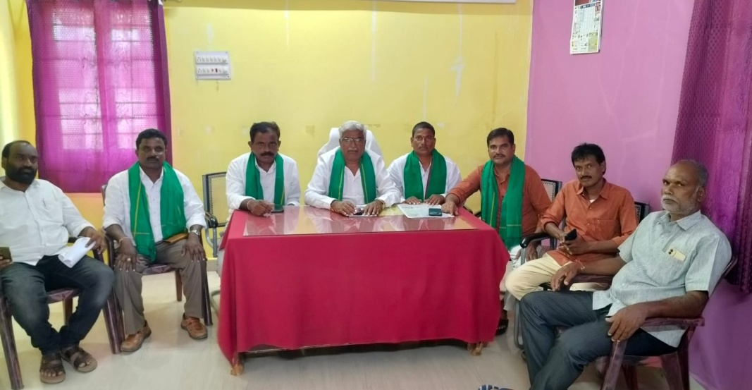 రైతుల సంక్షేమమే ప్రభుత్వ లక్ష్యం* రైతుల సంక్షేమమే ప్రభుత్వ లక్ష్యం*
