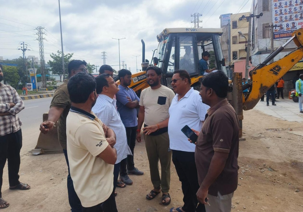 చిన్న చిన్న వ్యాపారాలు పై మున్సిపల్ అధికారుల ప్రతాపం ఏంటి?