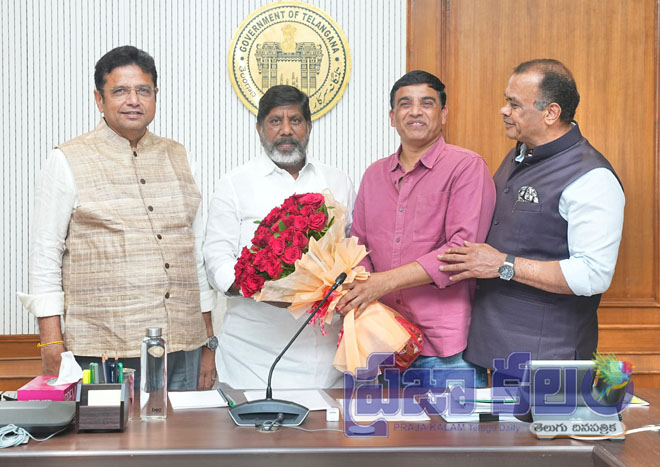 సినీ సిటీకి హైదరాబాదును రాజధానిగా తీర్చిదిద్దాలి సినీ సిటీకి హైదరాబాదును రాజధానిగా తీర్చిదిద్దాలి