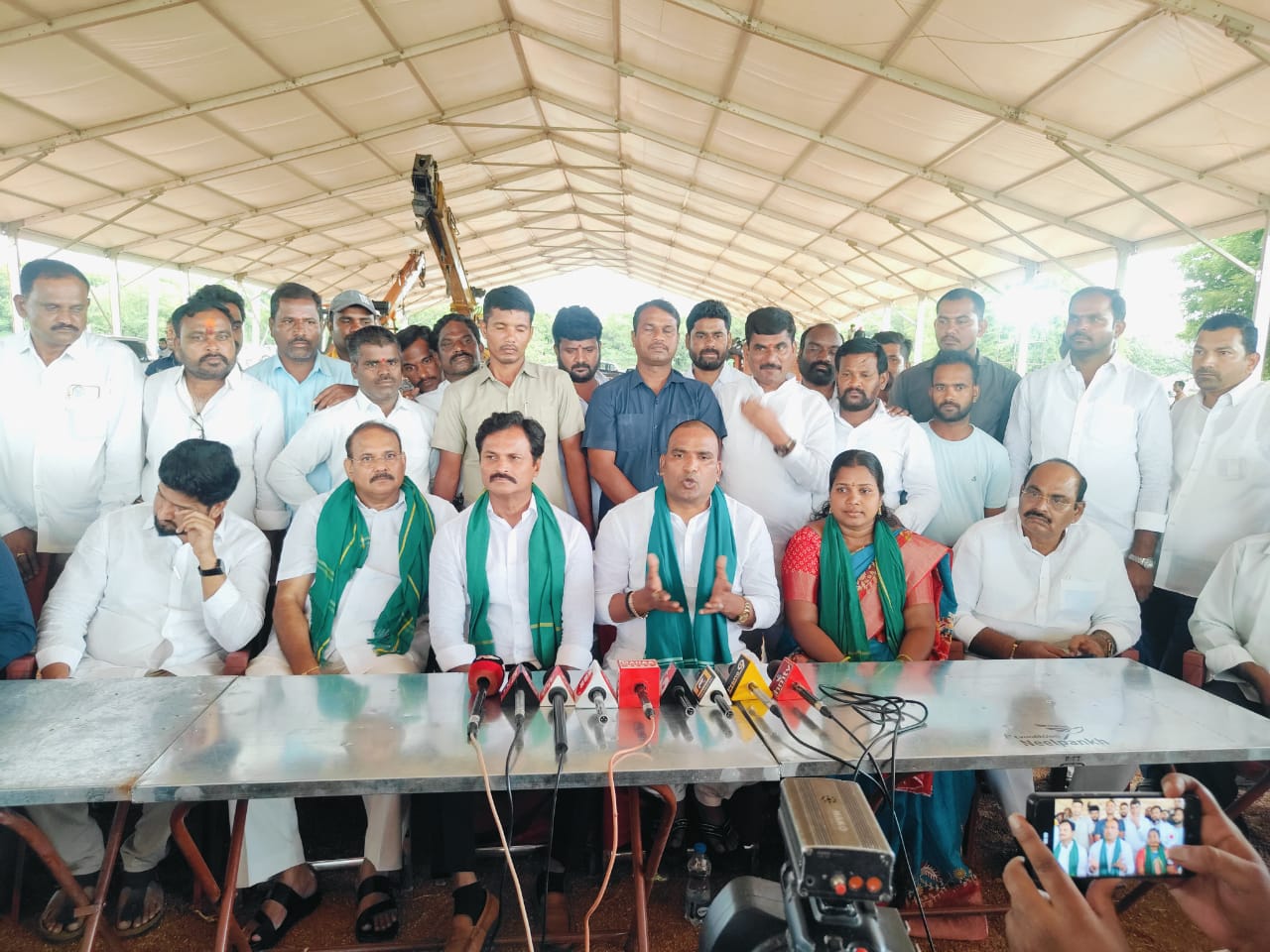 సీఎం సభకు జనం భారీగా తరలిరావాలి సీఎం సభకు జనం భారీగా తరలిరావాలి