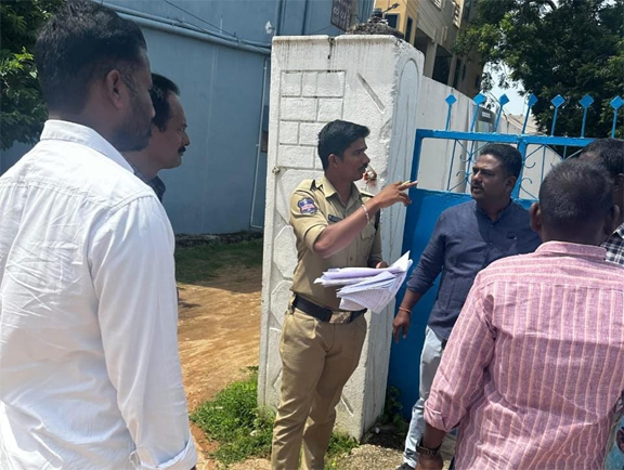 ముదిరిన మెట్ పల్లి క్లబ్ అక్రమ విక్రయ వ్యవహారం