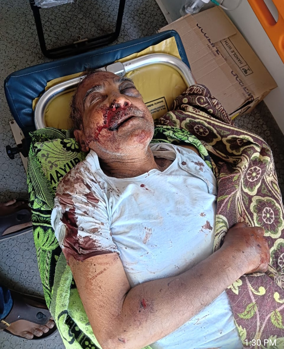 తండ్రి పై కొడుకు కత్తితో దాడి..