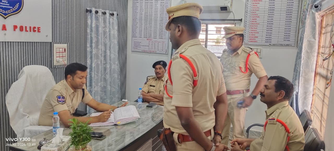 సైబర్ నేరాల నివారణపై అవగాహన కల్పించాలి