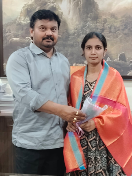 ఐఐటీ ముంబై ప్రవేశ పరీక్షలో మెరిసిన ఇంద్రాణి విద్యార్థిని