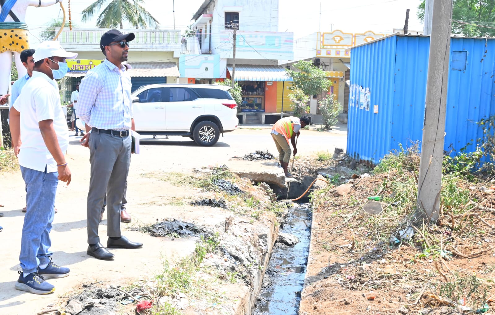 పట్టణాల్లో పారిశుధ్య నిర్వహణకు అత్యధిక ప్రాధాన్యత