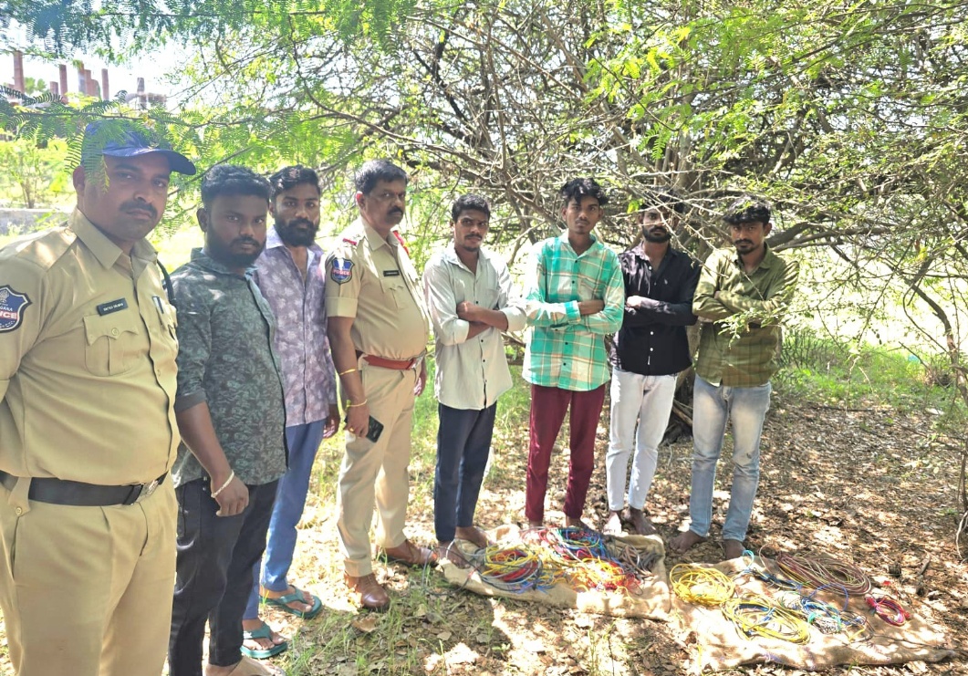 దొంగతనం కేసులో నలుగు రి అరెస్టు –