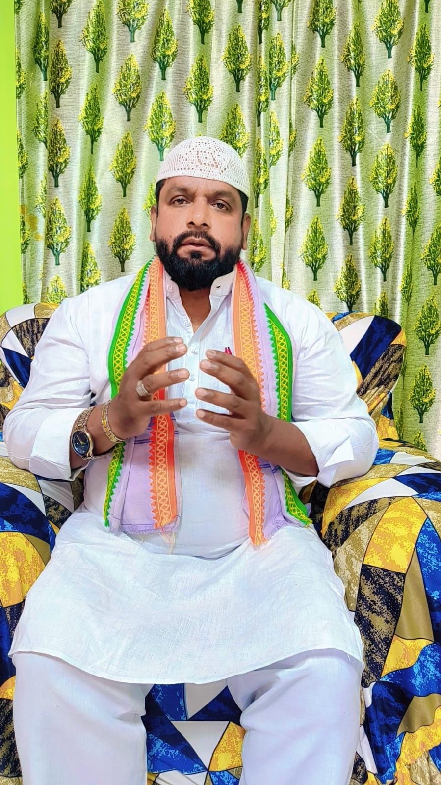 రాజీవ్ గాంధీ విగ్రహాన్ని అవమానించిన వారిపై చర్యలు తీసుకోవాలి